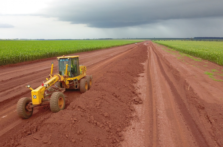 Estradas rurais serão restauradas em cinco municípios - Crédito: Edemir Rodrigues