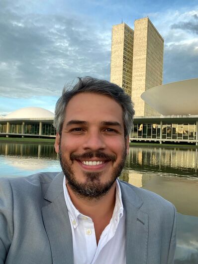 Tiago Botelho, pré-candidato ao Senado, ajuda na construção da Bancada da Educação e da Ciência em nível nacional - 