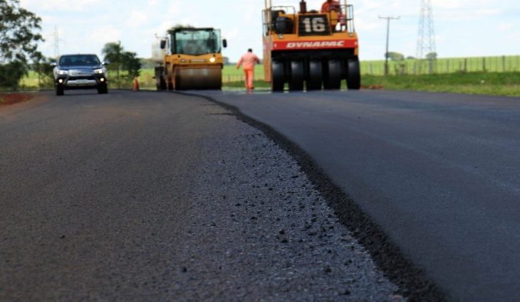 Os investimentos na malha rodoviária da região seguem em diferentes frentes, como a pavimentação da MS-162, que vai ligar Maracaju a Dourados - Crédito: Divulgação
