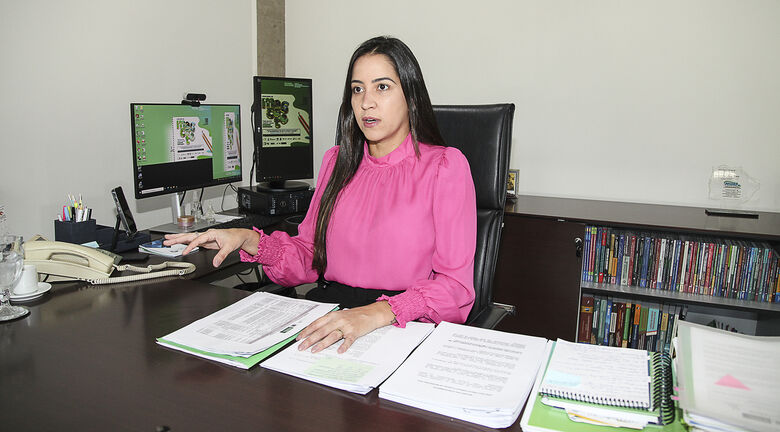 Secretária Ana Nardes diz que o Governo do Estado vai nomear servidores de todos os concursos abertos  - Crédito: Edemir Rodrigues