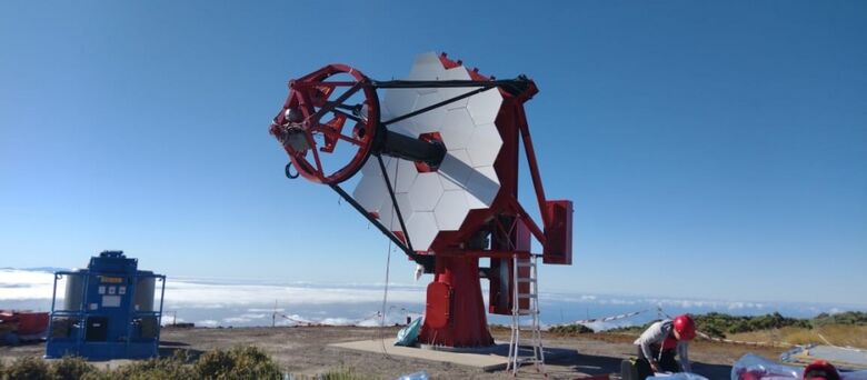 Primeiro de nove telescópios sensíveis a raios gama desenvolvido por astrônomos do Brasil, Itália e África do Sul começou a ser instalado em Tenerife, na Espanha  - Crédito:  Carlos Firmino