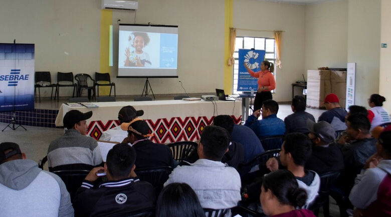 Em Caarapó, professores de Escolas Municipais recebem formação em empreendedorismo pela primeira vez - 