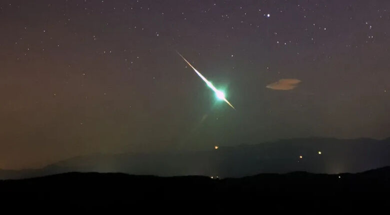 Chuva de meteoros Gemínidas: veja horário de pico e como assistir