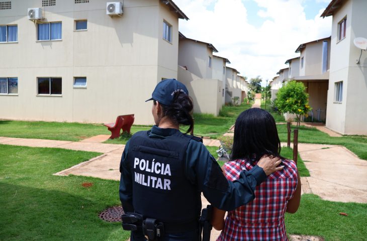 É importante as visitas domiciliares das policiais militares - Crédito: Álvaro Rezende