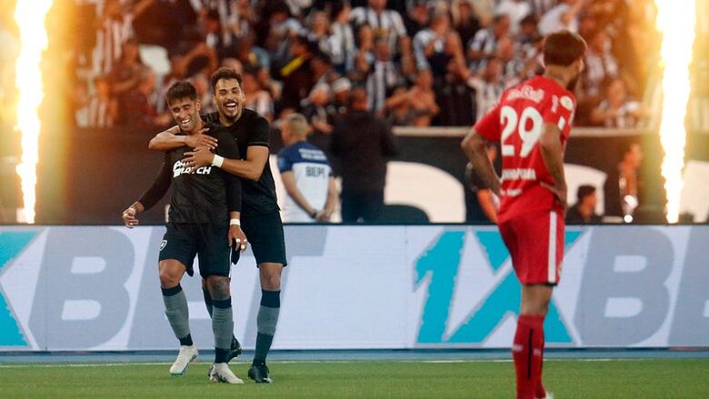 Botafogo vence Bragantino e dorme de folga na liderança - Crédito: Divulgação/Botafogo