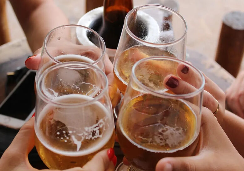 Consumo de cerveja sem álcool dispara no Brasil e vira tendência - 