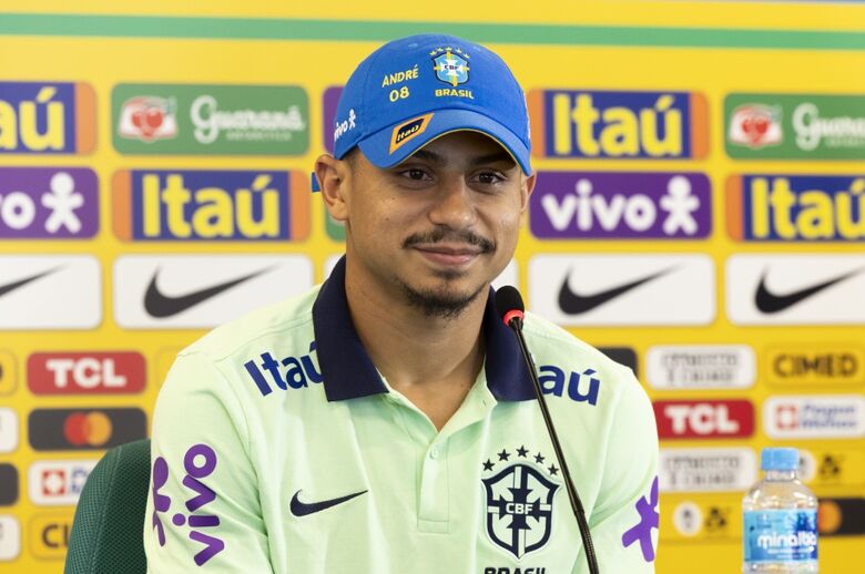 VAMOS, CRUZEIRO! VAMOS JOGAR COM RAÇA E VOLTAR PARA A SÉRIE A!” 