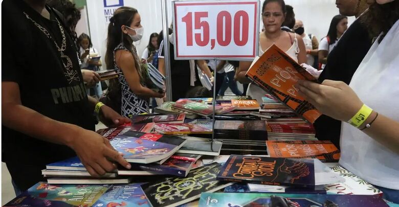 Brasil tem 25 milhões de compradores de livros - Crédito: Tânia Rêgo/Agência Brasil