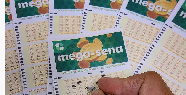Mega-Sena 2672: aposta do Rio acerta dezenas e leva R$ 6,4 milhões - Crédito: Rafa Neddermeyer/ Agência Brasil
