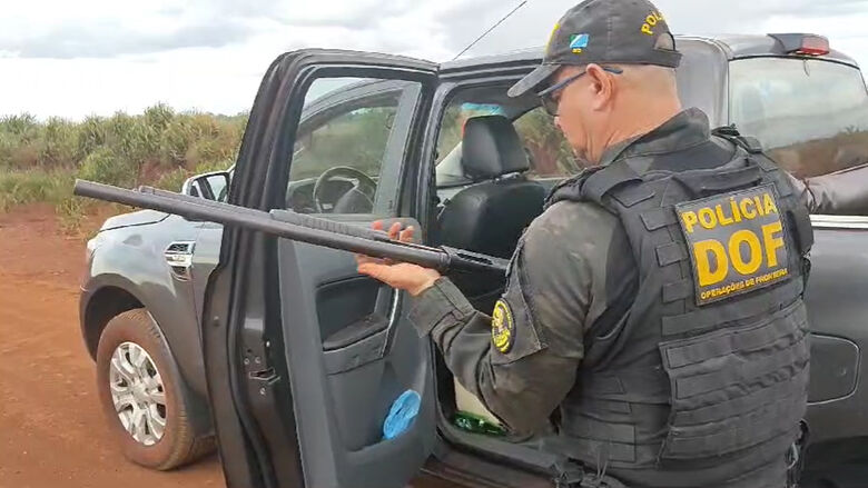 Homem com arma de fogo e munições é preso pelo DOF - Crédito: Divulgação/DOF