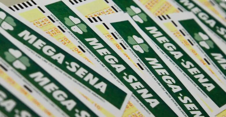 Prêmio da Mega-Sena é estimado em R$ 95 milhões neste sábado - Crédito: Marcello Casal Jr/ Agência Brasil