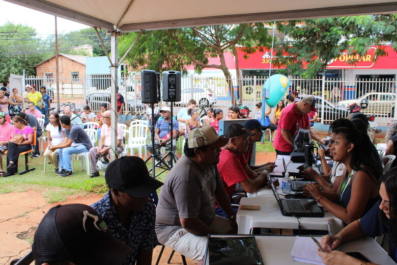 Em ação no bairro Aero Rancho, Funsat encaminha mais de 100 pessoas para o mercado de trabalho - Crédito: Divulgação