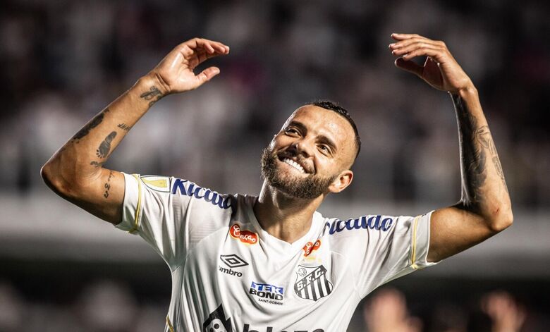 Guilherme marcou os dois gols do Santos - Crédito: Raul Baretta/ Santos FC