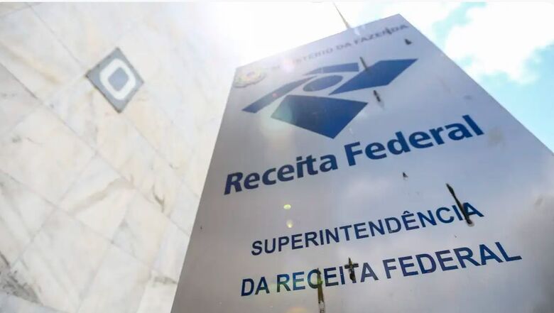 Receita paga nesta quinta-feira restituições de lote residual do IRPF - Crédito: Marcelo Camargo/Agência Brasil
