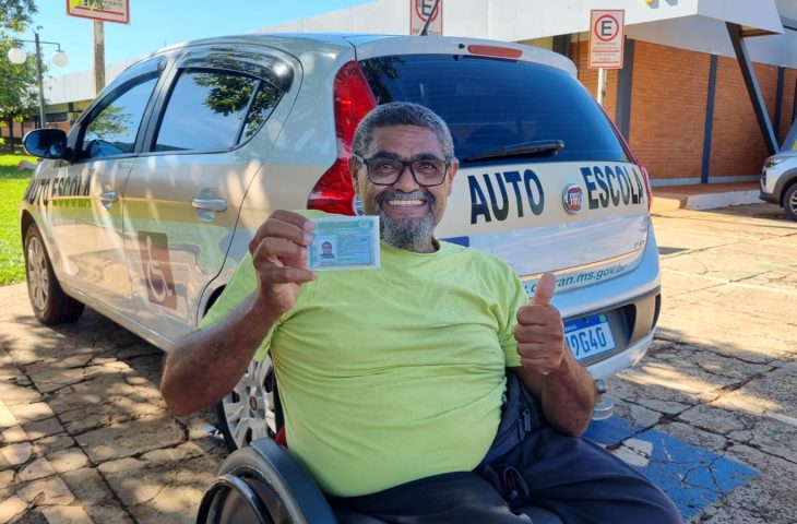 Habilitado pelo CNH MS Social, José agora sonha com carro adaptado para ter liberdade completa - Crédito: Detran-MS