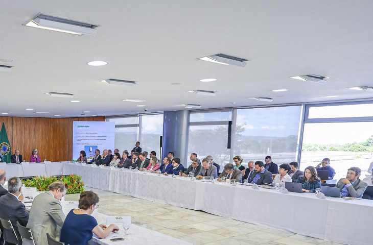 Avanços da IA no Brasil são debatidos por diretor-presidente da Fundect em reunião de conselho nacio - Crédito: Divulgação/Governo Federal