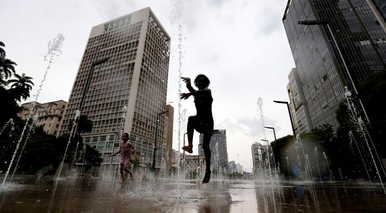 Portaria que obriga distribuição de água em shows é prorrogada - Crédito: Paulo Pinto/Agência Brasil