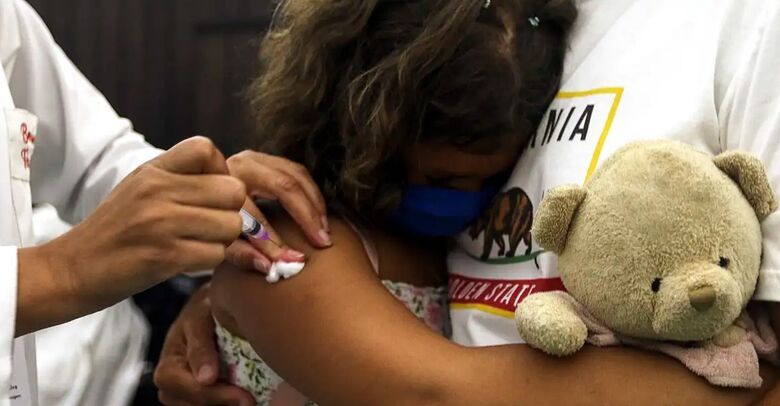 Cobertura vacinal completa contra covid em crianças não chega a 12% - Crédito: Tânia Rêgo/Agência Brasil