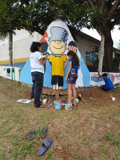 Alunos homenageiam Ziraldo com projeto de grafite em Escola Municipal  - Crédito: Henrique Silveira e Fabiana Oliveira/Dourados News