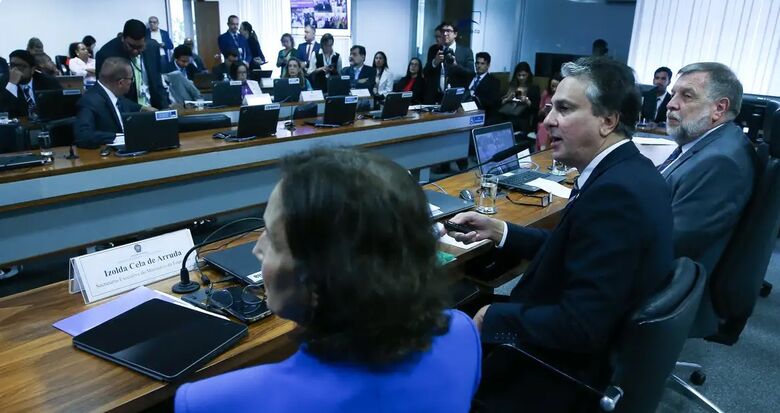Governo deve apresentar nova proposta para servidores da Educação
 - Crédito: Lula Marques/Agência Brasil