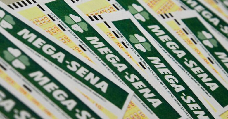 Mega-Sena sorteia neste sábado prêmio acumulado em R$ 100 milhões
 - Crédito: Marcello Casal Jr/ Agência Brasil