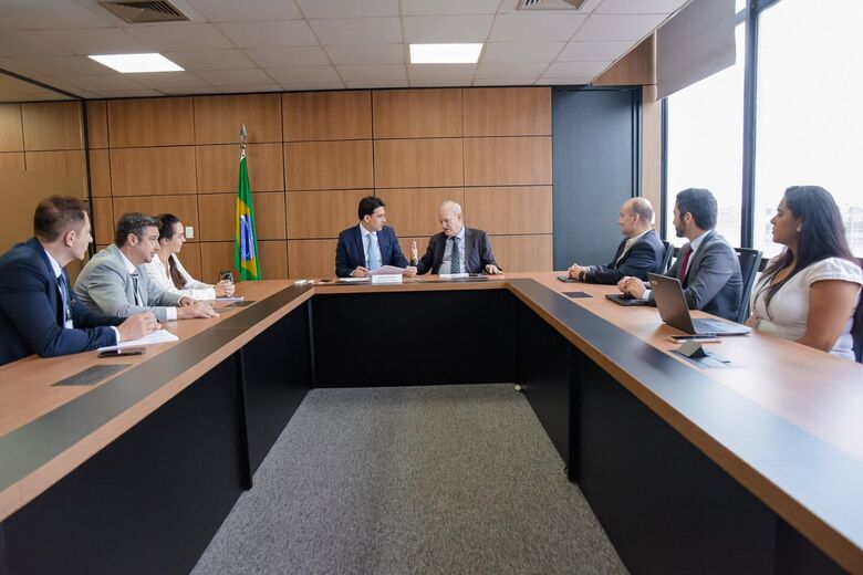 Aeroporto poderá funcionar em junho, diz Geraldo Resende após audiência com ministro - Crédito: Divulgação