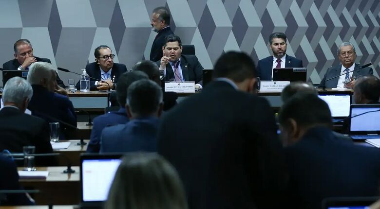 Comissão do Senado aprova aumento de salários de juízes e promotores 
 - Crédito: Lula Marques/Agência Brasil