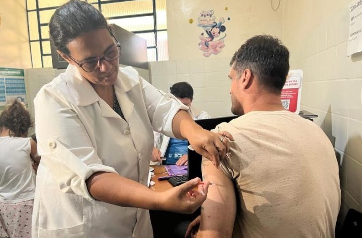 Dourados tem 6 pontos de vacinação contra dengue neste sábado - Crédito: Rogério Vidmantas/Prefeitura de Dourados