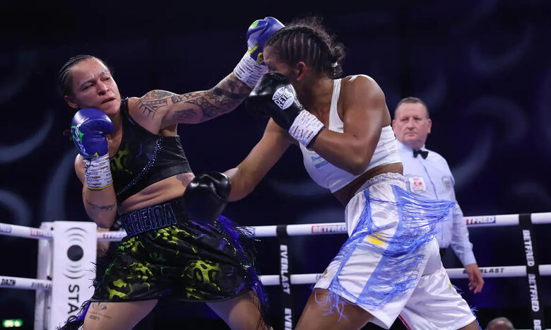 Bia Ferreira derrota argentina e é campeã mundial no boxe profissional
 - Crédito: Matchroom