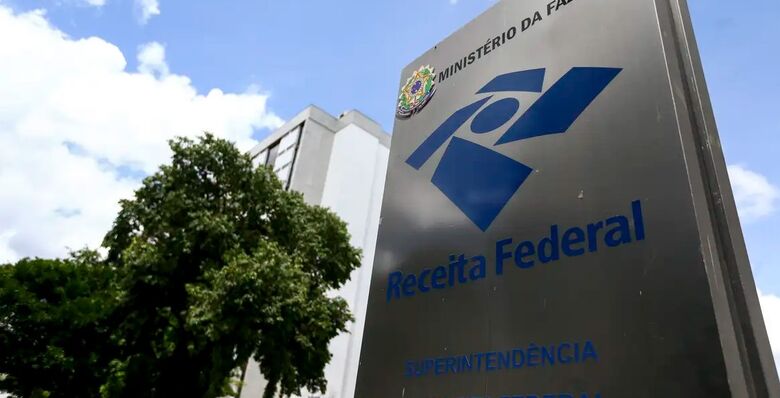 Autuações da Receita Federal sobem 65% em 2023 e somam R$ 225,5 bi - Crédito: Marcelo Camargo/Agência Brasil