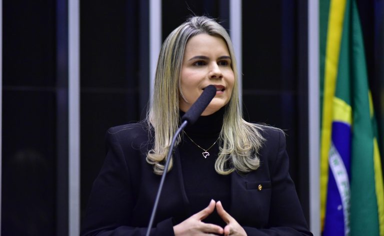 Clarissa Tércio, autora da proposta    - Crédito: Zeca Ribeiro/Câmara dos Deputados 