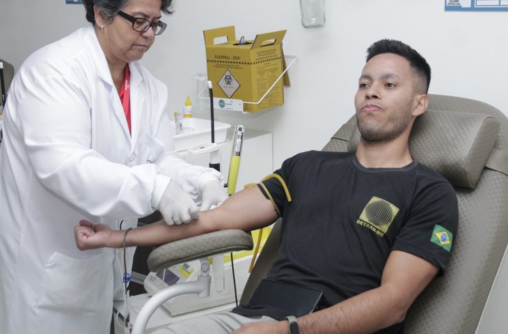 Detran-MS promove doação coletiva e alerta sobre a demanda por bolsa de sangue em acidentes - Crédito: Rachid Waqued