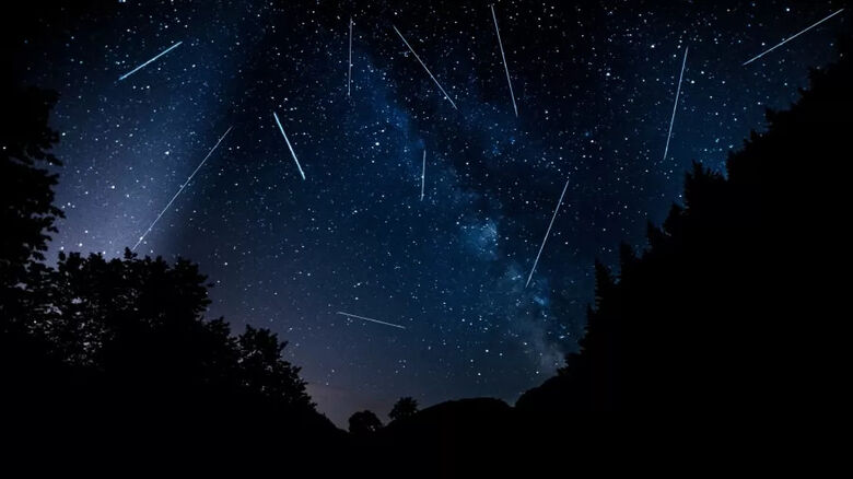 Chuva de meteoros oferece espetáculo celestial; confira outros eventos astronômicos este mês - 