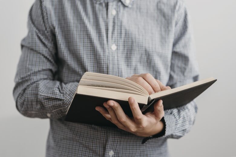 No Dia Mundial do Livro, gestores dão dicas de leitura - 