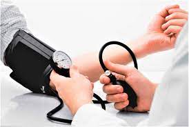 Hipertensão: 4 benefícios que você pode ter direito - 