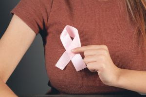 Mortalidade do câncer de mama aumenta em 86,2% no Brasil; confira as causas  - Crédito: Freepik