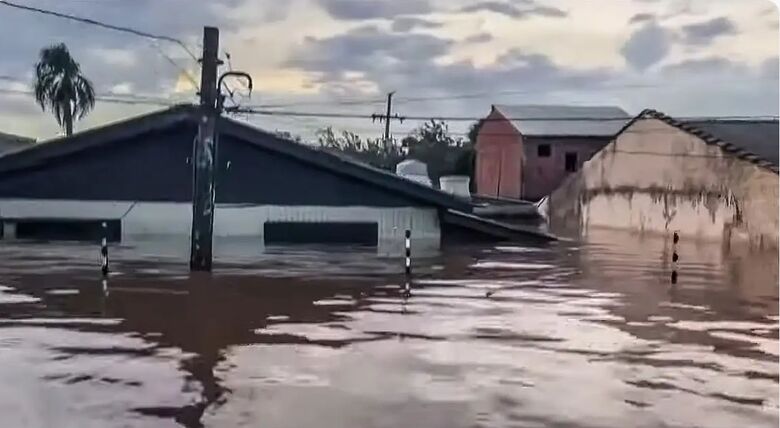Defesa Civil do RS confirma 107 mortes devido às chuvas no estado
 - Crédito: Frame/TV Brasil
