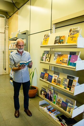 Projeto Troca Book da Biblioteca Isaias Paim continua a todo vapor - 