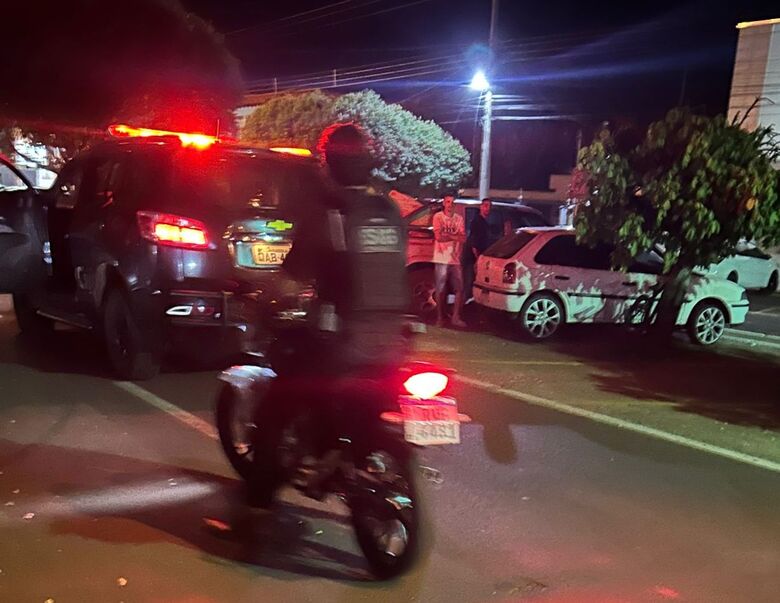 Polícia prende em flagrante jovens que demonstravam manobras arriscadas no centro da cidade - Crédito: Divulgação/Polícia Civil