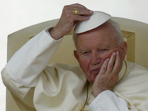O papa João Paulo II em audiência no Vaticano em 30 de abril de 2003. - Crédito: Foto: Reuters