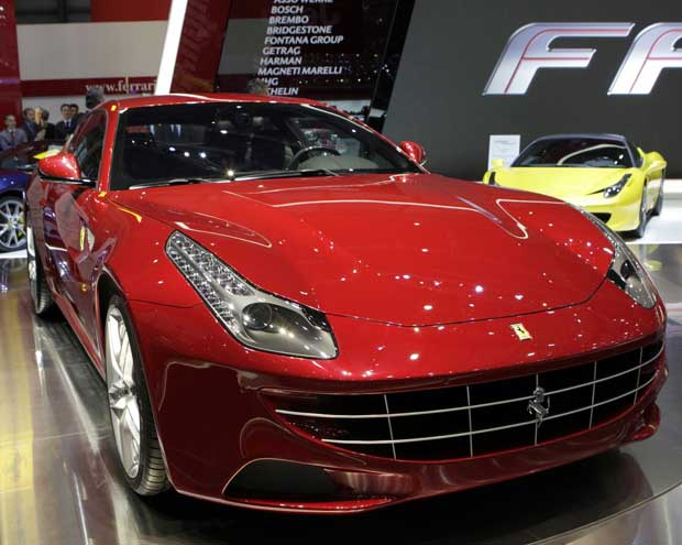Nova Ferrari FF é estrela do Salão de Genebra - Crédito: Foto: AFP Photo