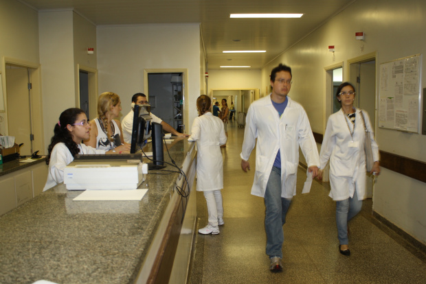 Contratação de médicos pode minimizar a crise da falta de funcionários no HU - Crédito: Foto: Hedio Fazan/PROGRESSO