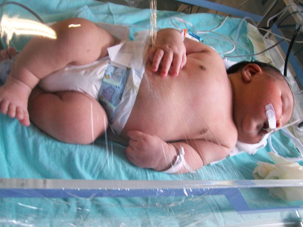 Bebê Gustavo nasceu com 6,7 quilos em hospital de Salvador - Crédito: Foto: Arquivo pessoal
