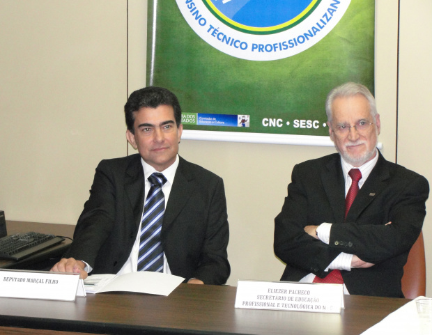 Marçal Filho com Eliezer Pacheco: MEC confirmou escola técnica federal para Dourados - Crédito: Foto: Divulgação