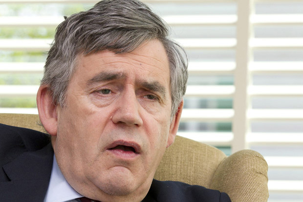 O ex-premiê britânico Gordon Brown em 5 de abril em entrevista em Genebra, na Suíça - Crédito: Foto: AP