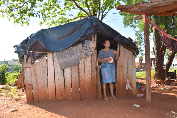 Mesmo com demarcação, aldeias são desprovidas de infraestrutura e  indígenas não têm acesso à cidadania. - Crédito: Foto: Divulgação