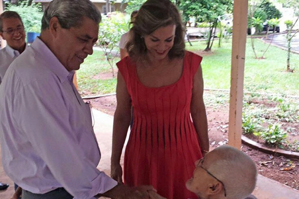 Ex-governador André Puccinelli visitou recentemente o Asilo São João Bosco em Campo Grande. - Crédito: Foto: Divulgação