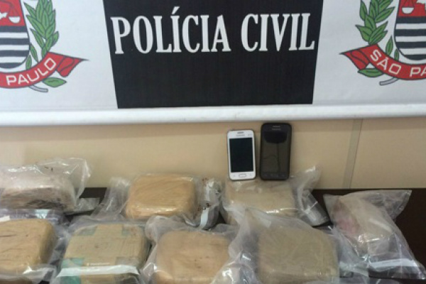 Cocaína estava no veículo conduzido pelo douradense. - Crédito: Foto: Divulgação
