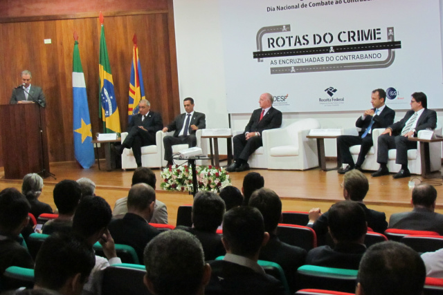 Autoridades debatem combate ao contrabando em evento realizado na Receita Federal na Capital. - Crédito: Foto: Elvio Lopes