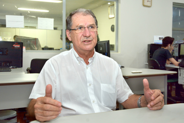 Secretário municipal de Saúde Sebastião Nogueira expôs ontem as dificuldades do setor. - Crédito: Foto: Marcos Ribeiro